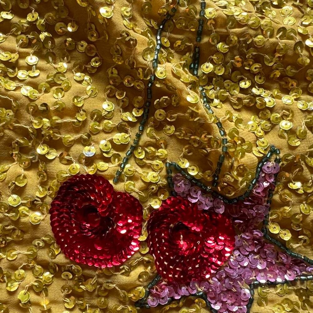 Nasty Gal sequin cherry top - Picture 7 of 8